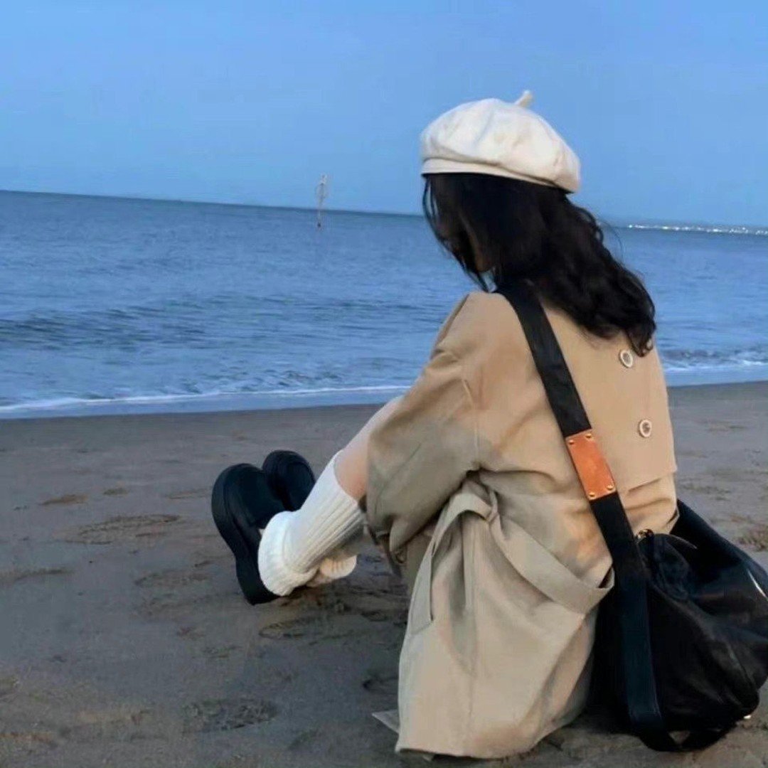 AracelyRey23095's profile picture. 