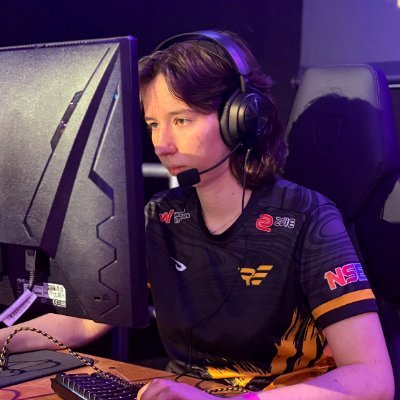 21 F/A valorant IGL for ˢᵐᵃˡˡ ᶜʳᵉʷ, prev @DsyreEsports | @didii_val 🐐