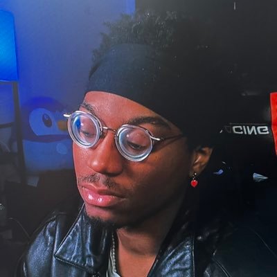 itsOkhoh's profile picture. Do it now or don’t, time will pass regardless. I make stuff :3