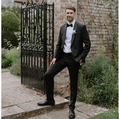 Folkestone Invicta Assistant Manger - Director of Inspire Sport & Eduction LTD - UEFA A Licence coach insta:tommyparkinson1