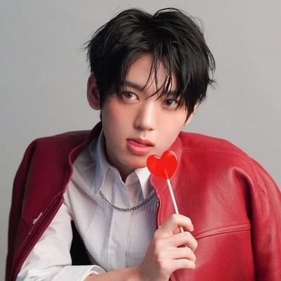 male, 22y.o — #writer bxg | dilarang spill password. hint? tanya di replay tweet. harus follow untuk mengakses cerita 🔞