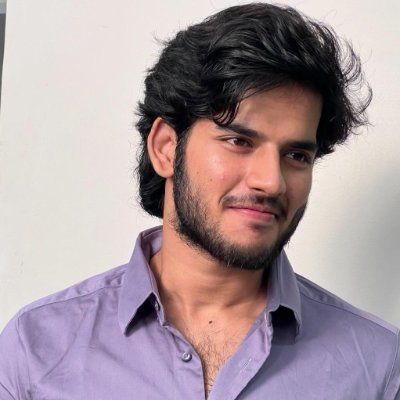 varun23twt's profile picture. Building a PowerHouse ..

Super-30 @100xDevs

Full Stack | Web3