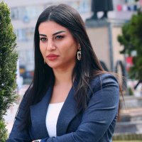 Burcu Metin (@burcumetinnn) Twitter profile photo