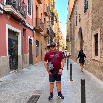 Acá expreso lo que yo pienso y comparto lo que a mi me parece importante. Si a alguno(s) le(s) molesta, deje(n) de seguir sin ningún problema.
