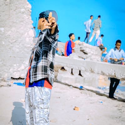 DaudFeysal84505's profile picture. 