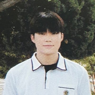 gunwoo0110's profile picture. 욱짱廃人