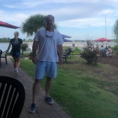LeeWard47487511's profile picture. 