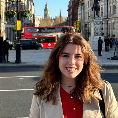 CristinaMoren2's profile picture. 💜 #proudfeminist