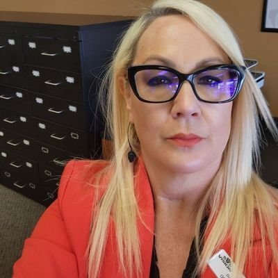 MarthaStew6354's profile picture. I love trump
#let love lead ☝️