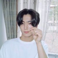 xo, chesca ୨ৎ ❯❯❯❯❯ (@l0vesickj4y) 's Twitter Profile