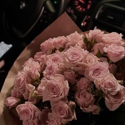 je ne suis personne je partage seulement ce que je connais. قال النَّبيُّ صلَّى اللهُ عليه وسلَّمَ: «بَلِّغوا عنِّي ولو آيةً