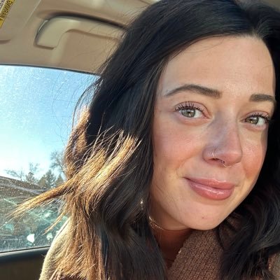Comm Studies PhD Candidate | USU MS | rhetoric & critical/cultural studies researcher | probably at your local coffee shop | she/her 🏳️🌈