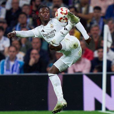 Has Camavinga had a better game than Pedri?