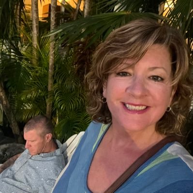 tammyjeanwho's profile picture. #prolife John 3:16  For God so loved the world that He gave His one and only Son that whoever believes in Him will not perish, but have everlasting life. —🐘🐘