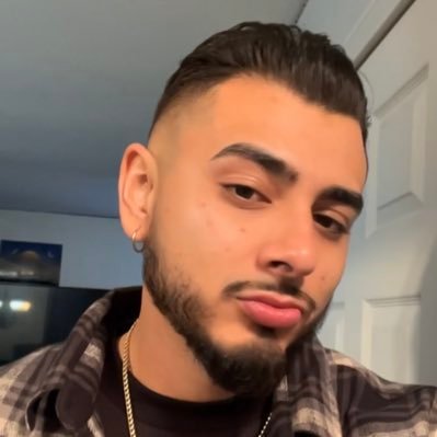 Billyntheback's profile picture. Teach me something