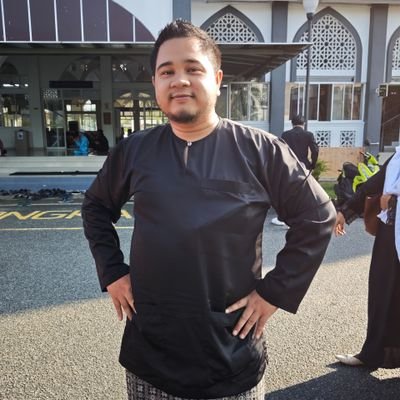 Melomaniac🎵 | Ceraunophile⛈️ | Ambivert | Otaku | Ailurophile🐈 | Autophile🚗 | Malaysian🇲🇾