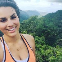 Kylie A. Bennett (@hurleylora155) Twitter profile photo
