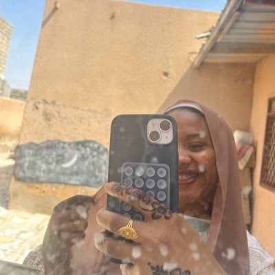 سافر اذا م شئت قدرا سار الهلال فصار بدرا.. #blueforsudan💙