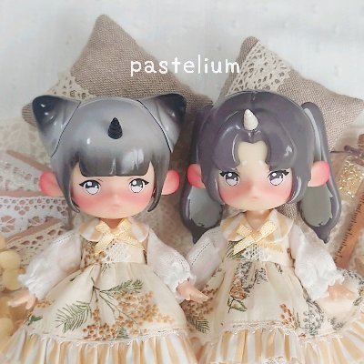 ドール服や小物をつくって楽しんでいます。時々販売も。1/12サイズメインにいろんな子がいますꕤ*.゚ぬいも好き。
販売お知らせ用アカウント@pastelium_doll #パステリウム