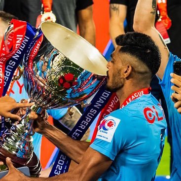 wecrybrigade's profile picture. Part-time WCB hater😁