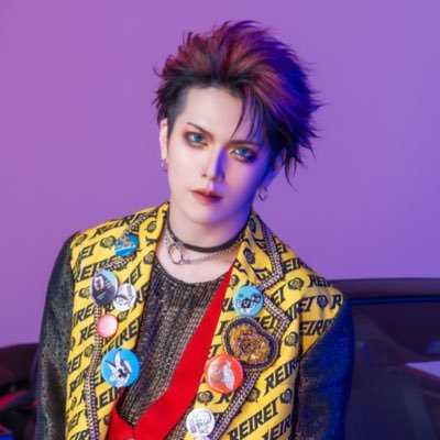 夢という漢字にお風呂の呂と書いて夢呂(めろ)です。👈麗麗Guitarist 作曲編曲 寿司屋の準社🟧キリンレモンが好きです🍋