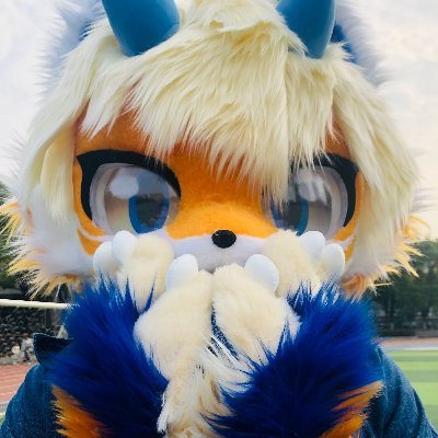 IJc345's profile picture. 一只出没在城市霓虹之中的狴犴｜元熹｜ENFJ｜仅仅是分享日常xd｜社会工作｜武汉理工大学｜A Bi'an who wanders around the cities｜QQ 3459096783