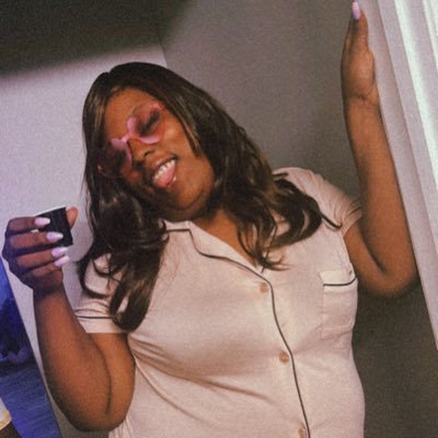mommyofTHREE 💕🦖🧩 Rylee MADE me, Za’Riyah SAVED me & KJ gave me ANOTHER reason to LOVE AGAIN 🤞🏽 . RIP mommy & daddy 🕊️