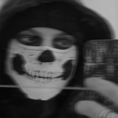 _whitepills's profile picture. your favorite 𝔰𝔢𝔯𝔦𝔞𝔩 𝔨𝔦𝔩𝔩𝔢𝔯 alt daddy