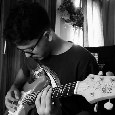 Só sei falar (infelizmente) sobre Flamengo, Guitarra, Música e IA. Qualquer opinião dada por mim nessa rede desconsidere (nem todas).