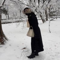 뇬 (@h_i2801) 's Twitter Profile