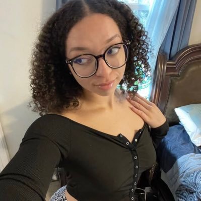 am down for anything let be friends and see any where it leads to 🤪😜😍
