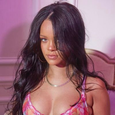 Fã da Anitta, Rihanna e de qualquer outra pessoa que me faça dançar, seja rápido ou devagar, o importante é com a música vibrar...