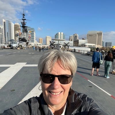 LorrieMyz's profile picture. Keep in step with the Spirit. A trampoline-jumping Nana. Oh Canada, we stand on guard for thee. 🇨🇦🙏🏻
