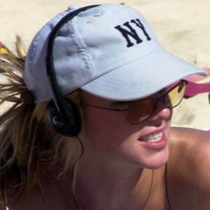 lubrevolution21's profile picture. fuck my life.