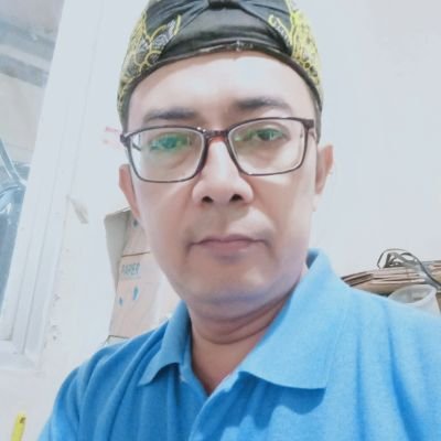 helmiwibowo's profile picture. Hanya seorang karyawan swasta, ayah dari seorang anak.