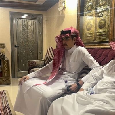 hayek_hussain's profile picture. خريج الكلية التقنية بالدمام