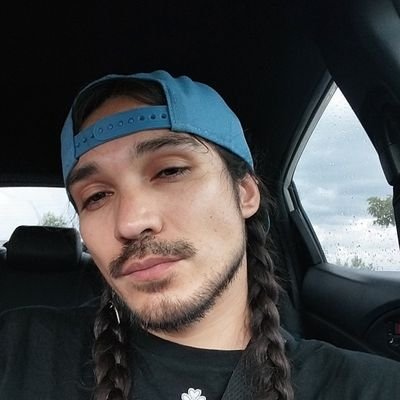 kitsunewhiskey's profile picture. 🇵🇸Hammer and sickle/indigenous/Class Conscious bimbo/D&D/ gamer girl 💅/FREE PALESTINE