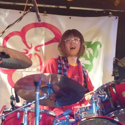 aikoとヨルシカとまふまふとKey作品をこよなく愛す20代めがねそうでない人🤭/パート:ドラム🥁 、所属バンド:Goatsucker▶︎@Goatsucker_2828・じゃんけんぽんaikoでしょ!▶︎@aikodesho15・FLEUR FLEUR