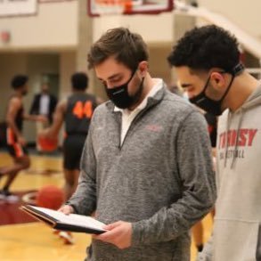 Graduate Assistant @BUKnightsMBB • Data Analyst (Univ. of Texas) • Data Science & Machine Learning (MIT) • #SwordsUp #ASUN