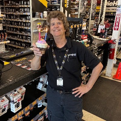 Advance Auto Parts
🏎🏁
Connecticut
“Love thy vehicle as thyself.”
-Yours Truly