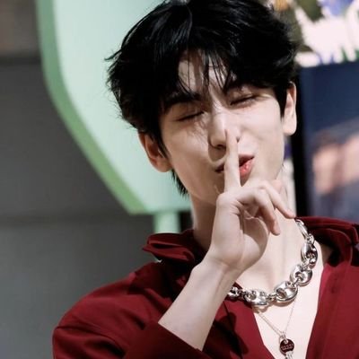 Jas_minw's profile picture. pacar zhanglinghe
penggemar linghe
kembaraan zhao lusi and xuruohan