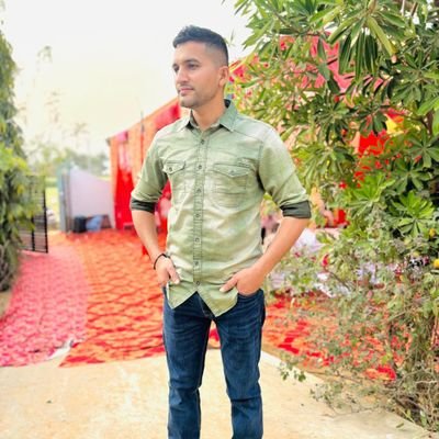 Devendr099's profile picture. 