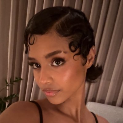 celdelune's profile picture. 