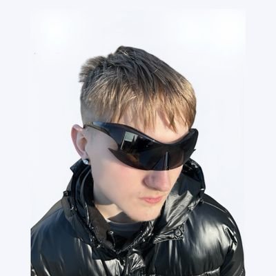 Greqcja's profile picture. Streamer / muzyk