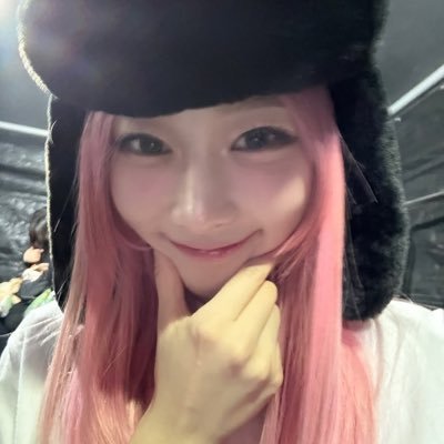 wntrfaIl's profile picture. mind filled with thoughts of 2minsung