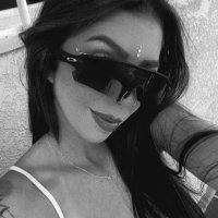 lari (@laresisq) 's Twitter Profile