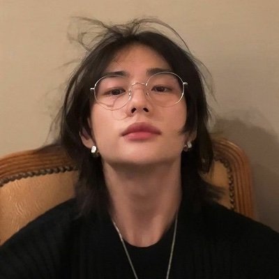 Isa_Blogges's profile picture. 