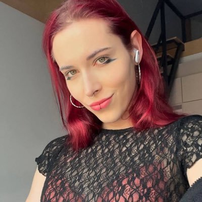Your best READHEAD T bestie👅 Join my Only Fans page to say hi 👑