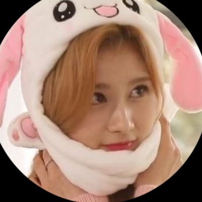 mandrealx's profile picture. criei esse perfil na aula de anatomia pq tava entediada🫶 procuro moots, eu sdv