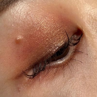 ayumiiii_083's profile picture. イエベ🍁コスメ•スキンケア•ネイル•猫₍˄·͈༝·͈˄₎ฅ˒˒ /呼びタメ🆗/濃いめゴリゴリアイメイク/2bro.おついち/己の機嫌は己で